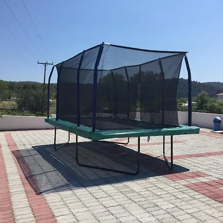 Maisonette Allegro *