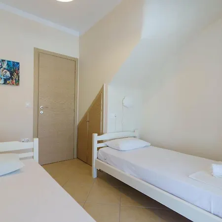 Maisonette Allegro * Ormos Panagias