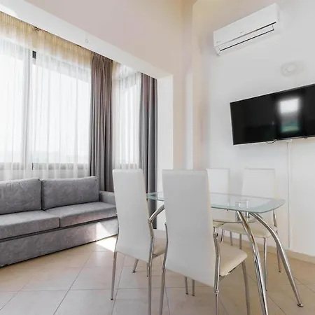 Apartment Maisonette Allegro