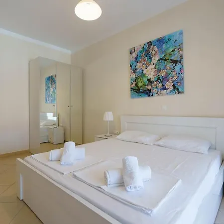 Maisonette Allegro * Ormos Panagias